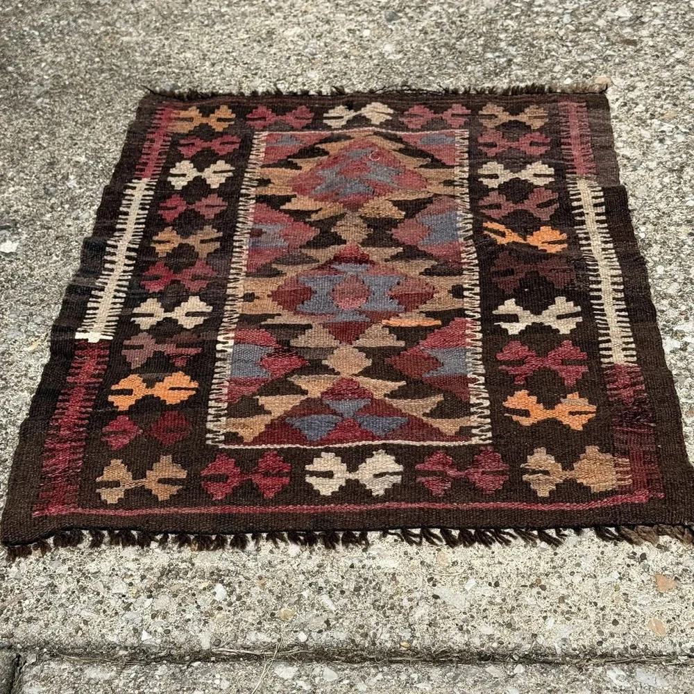 Vintage Kilim 26x22.5